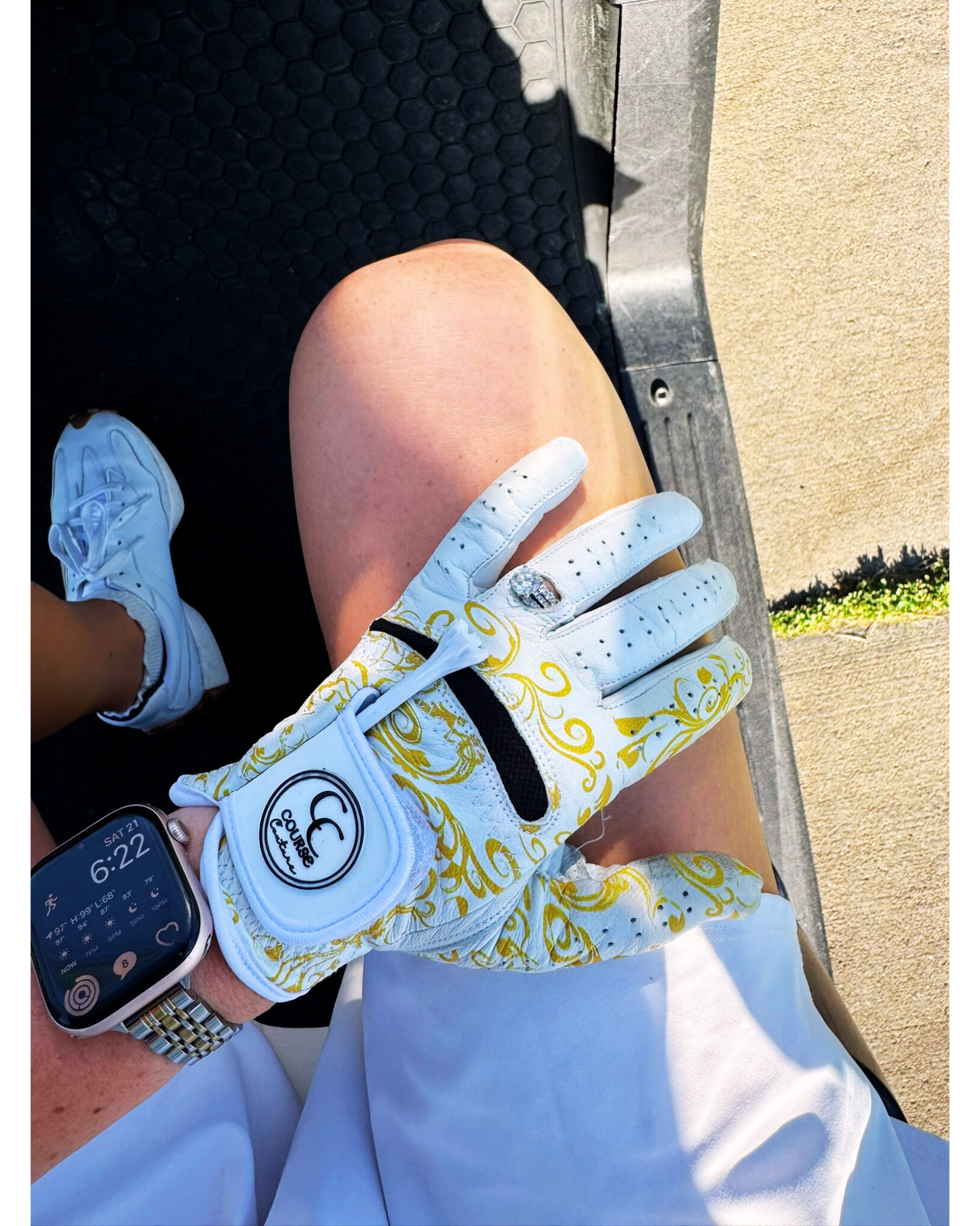 The Vine Luxe Glove - Course Couture