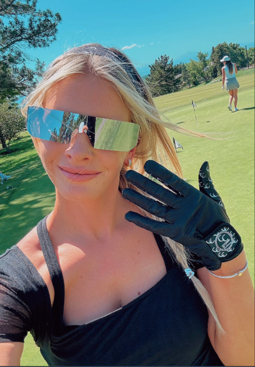 The Onyx Signature Glove - Course Couture